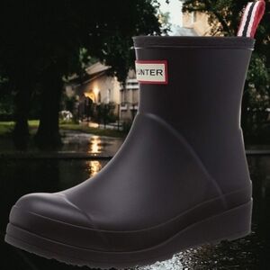 HUNTER Tabitha Chelsea Waterproof Rain Boots – Black. Size 10M